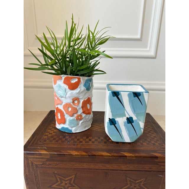 Vintage 1983 Signed Ceramic Postmodern Pop Art Vase For Sale - Image 16 of 17