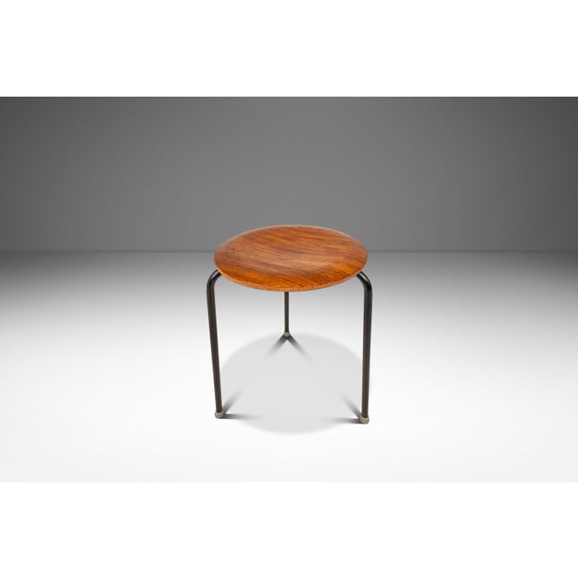 Introducing an iconic model 3170 "Dot" nesting stool by Arne Jacobsen for Fritz Hansen. In 100% original, vintage...