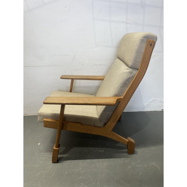 Wood Set of Model GE290 Lounge Chair and Ottoman in Oak by Hans Wegner for Getama Gedsted, Denmark, 1960s For Sale - Image 7 of 18