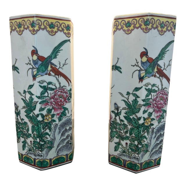 Mid 20th Century Pair of Chinese Famille Rose Porcelain Vases For Sale