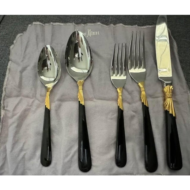 Service for 15 - Yamazaki "Lindi" Black Handle Gold Accent 75-Pieces: 15 Place Settings With Individual Neiman Marcus Storage Pouches For Sale - Image 10 of 17