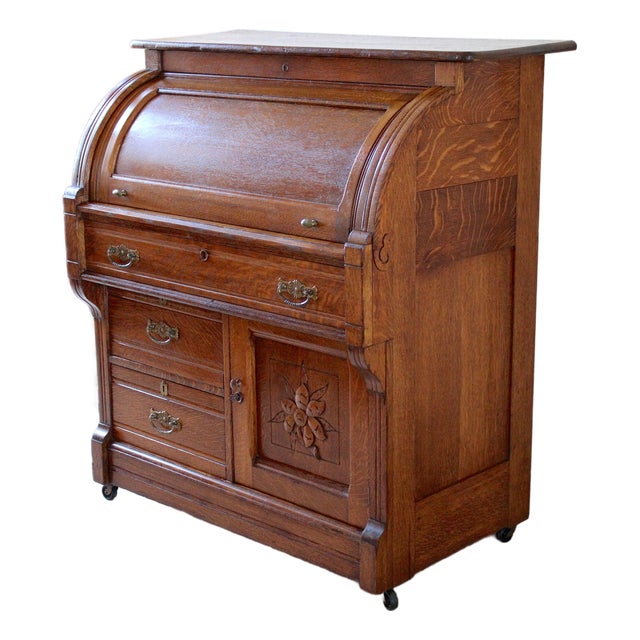 Antique Quarter-Sawn Tiger Oak Roll Top Secretary Desk With Carved Floral Cabinet & Original Key, C. 1900–1915 For Sale