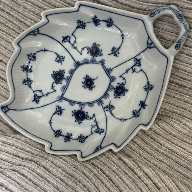 Royal Copenhagan Royal Copenhagen Blue Fluted Half Lace Leaf Dish For Sale - Image 4 of 8