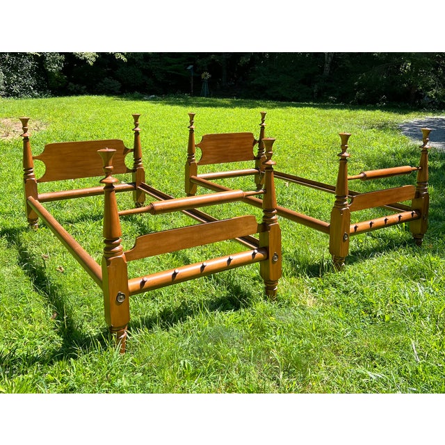 English Pair of Kitttinger Twin Beds For Sale - Image 3 of 11
