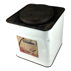 Rare Red and White Brand Extra Large Cinnamon Tin