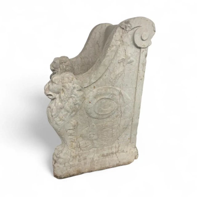 English 1930s Roman-Style Carved Stone Lion Chair For Sale - Image 3 of 6