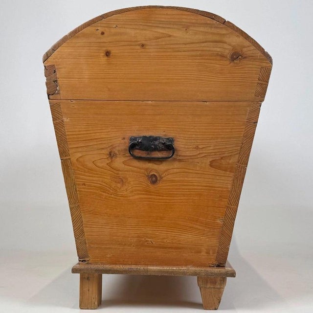 Antique English Pine Dome-Top Storage Chest, 1800s For Sale - Image 9 of 12