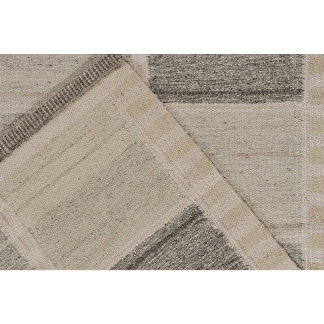 Textile Freya Geometric Rug by Celerie Kemble for Chairish in Gray, 4'x6' For Sale - Image 7 of 8
