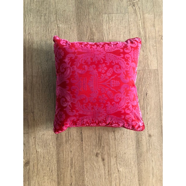 Contemporary Flocked Pink Raspberry on Red Satin Pillow - 24ʺW × 24ʺD For Sale In Miami - Image 6 of 6
