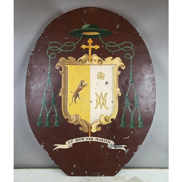 Coat of Arms panel in painted sheet metal, early 20th century Wear consistent with age and use. Width: 70 cm (27.56 inch)...