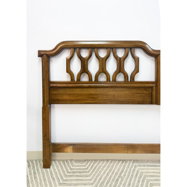 MCM Thomasville King Headboard Walnut Curved Vintage Mid Century Modern For Sale In Tampa - Image 6 of 6