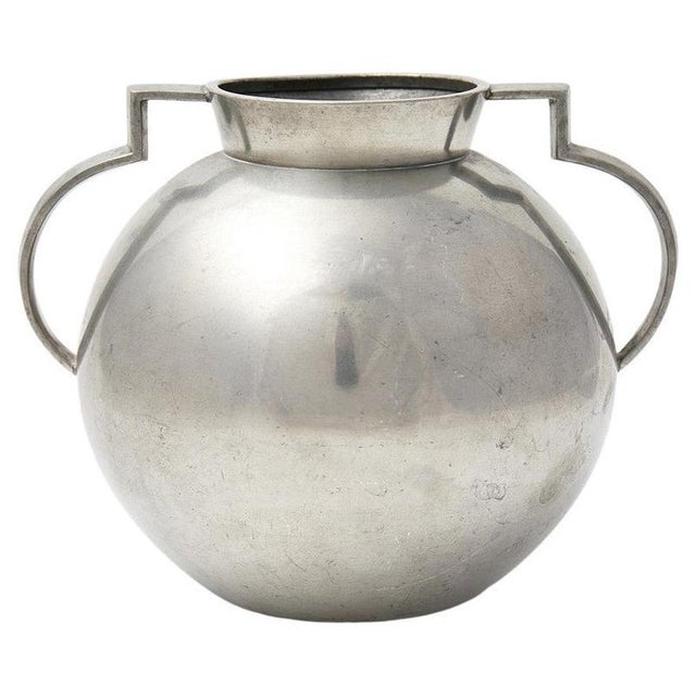 Modernist Pewter Vase attributed to Folke Arström for from GAB, Sweden, 1930s For Sale - Image 9 of 9