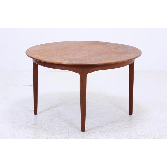 1960s Mid-Century Extendable Dining Table in Teak by Henning Kjaernulf, 1960s For Sale - Image 5 of 14