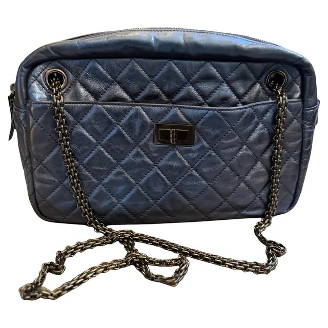 Iconic Chanel 2.55 Blue Metallic Leather and Black Chain Shoulder Bag For Sale - Image 17 of 17
