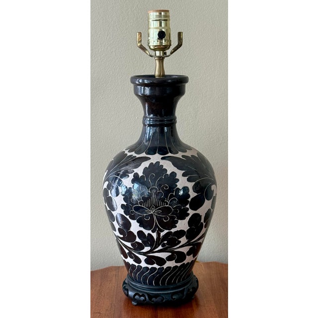 Mid 20th Century Cizhou Vase Lamp on Wooden Stand For Sale - Image 4 of 8