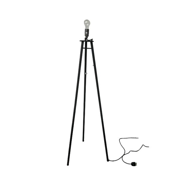 "Prima Signora" lamp, designed by Daniela Puppa and made by Fontana Arte. Floor lamp with diffused light. Metal frame....
