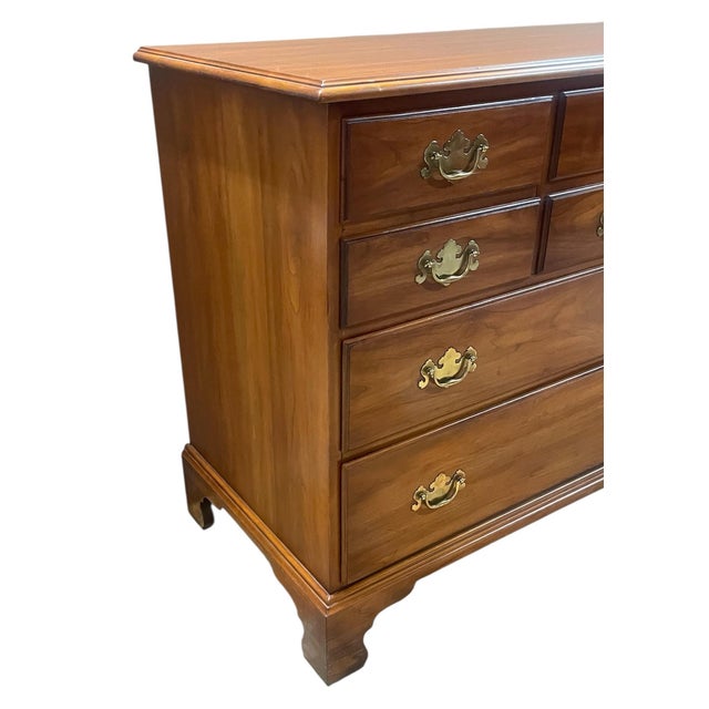 1980s Vintage Henkel Harris Georgian 10 Drawer Low Dresser For Sale - Image 5 of 11