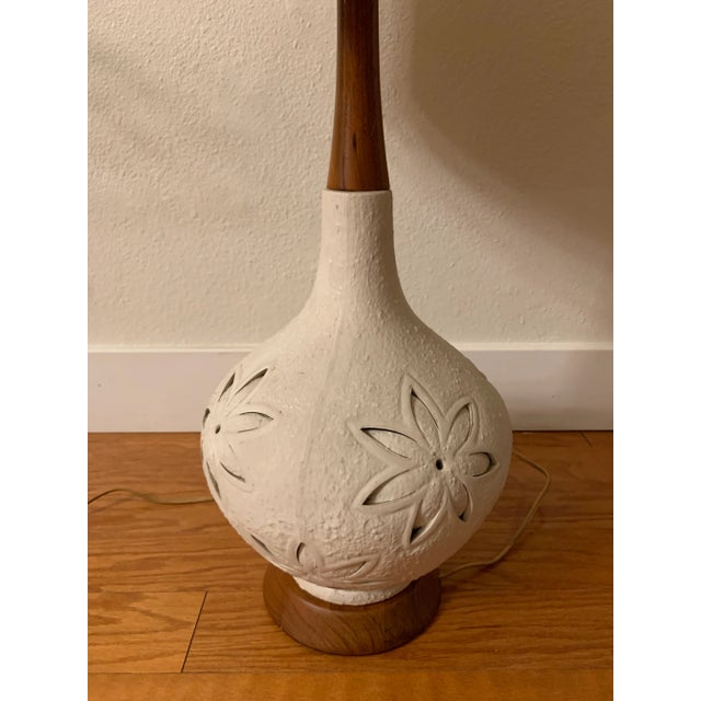 1960s Mid Century Teak and Ceramic Table Lamp Without Shade For Sale - Image 4 of 11