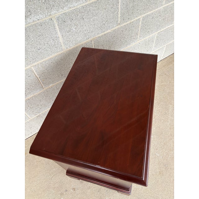 Lexington Furniture Lexington Heirloom Bracket Foot 3 Drawer Mahogany Nightstand For Sale - Image 4 of 11