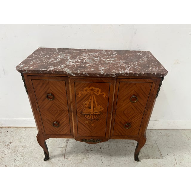 Marquetry Chest of Drawers with Projecting Top For Sale - Image 17 of 18