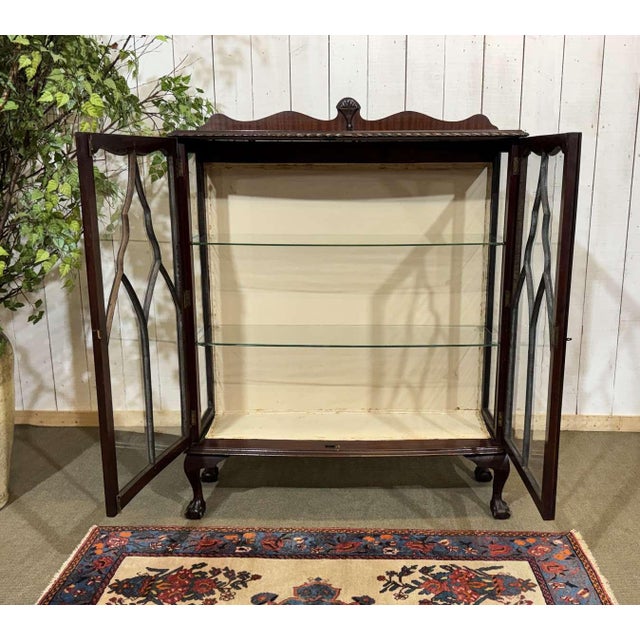 English Mahogany Display Cabinet, 1930s For Sale - Image 3 of 17