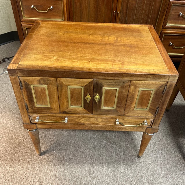 1960s Mid-Century Dresser with 2 Nightstands - Set of 3 For Sale - Image 4 of 12