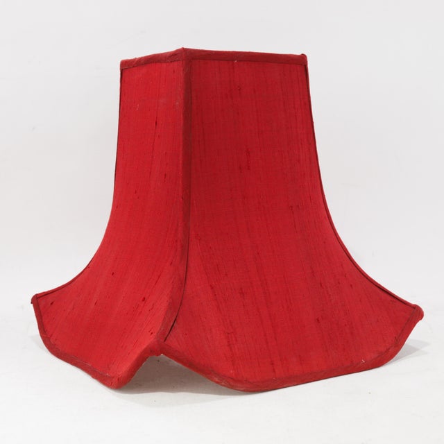 Pair of Vintage Red Textured Raw Silk Bell Lamp Shades With Brass-Toned Lining For Sale In New York - Image 6 of 14