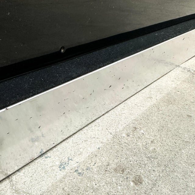 Vintage 1970s Guido Faleschini for I4Mariani Modular Chrome and Glass Credenza Unmarked For Sale - Image 15 of 17