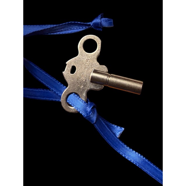 1903 Gilbert Bell Top Mantel Clock With Brass Bell, Original Key For Sale - Image 6 of 12