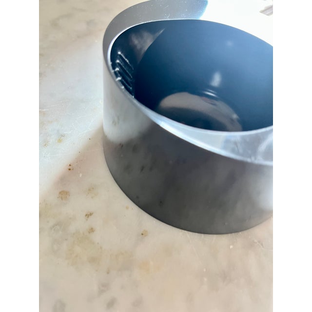 Mid-Century Modern Vintage Italian Modernist Black Borneo Ashtray by Enzo Mari for Danese Milano, 1967 For Sale - Image 3 of 9