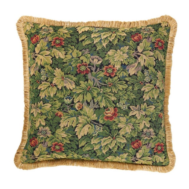 Drawing inspiration from the classic Greenery tapestries of the 18th Century, adorned with picturesque forests, rivers,...