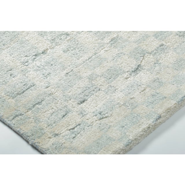Rug & Kilim Contemporary Geometric Natural Silk & Wool Gift-Sized Rug by Rug & Kilim, India For Sale - Image 4 of 4