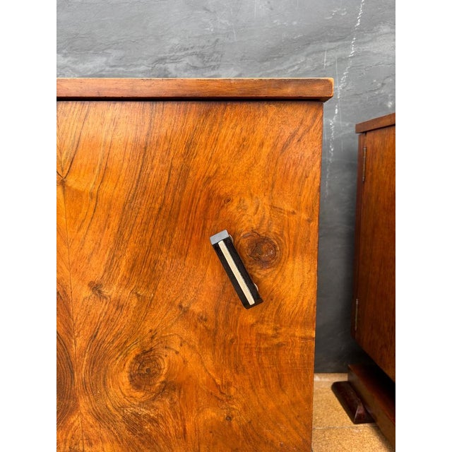 Art Deco Nightstands with Figured Wood Veneer, 1940s, Set of 2 For Sale - Image 15 of 18