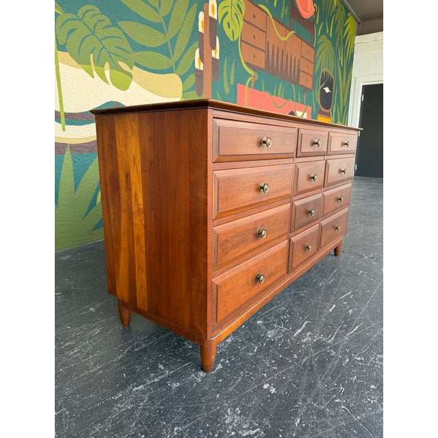 1960s Mid Century Willett Solid Cherrywood 12 Drawer Dresser For Sale - Image 5 of 12