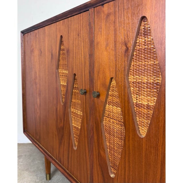 Mid Century Modern Walnut, Cane & Brass Credenza / Media Stereo Cabinet Restored For Sale - Image 9 of 12