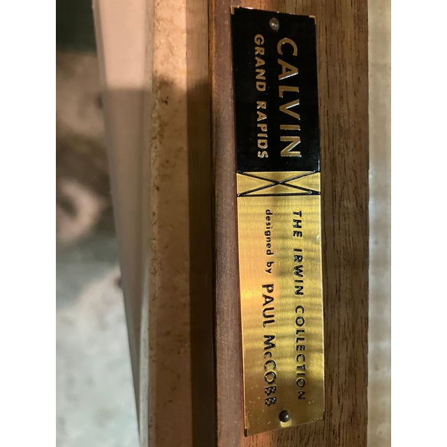 Paul McCobb 1960s Mid Century Modern Paul McCobb for Calvin Travertine Top Mahogany Side Table For Sale - Image 4 of 5