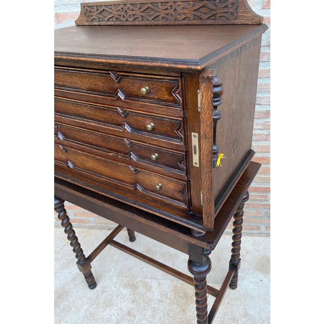 French Cutlery Cabinet In Oak With Four Drawers, 1920s For Sale - Image 13 of 18