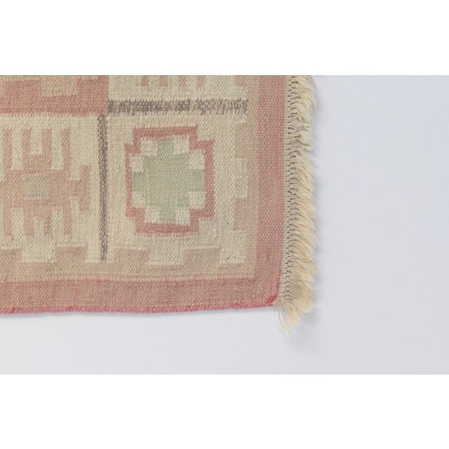 Pale Cream and Pink Kilim, 1960s For Sale - Image 4 of 7