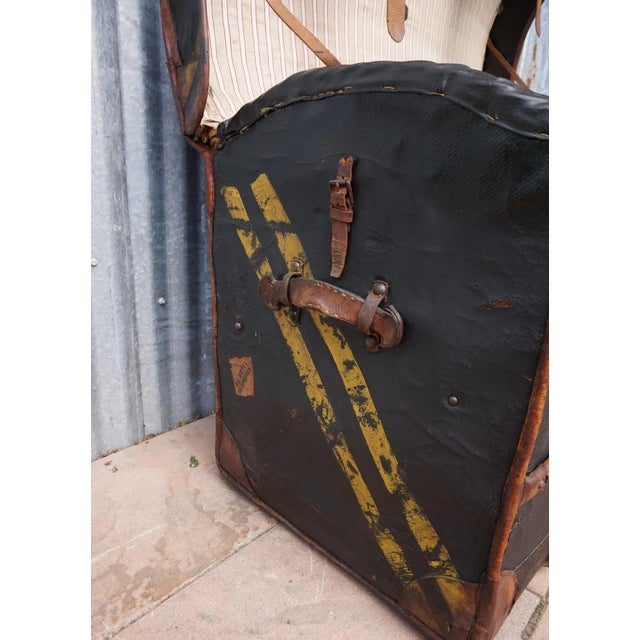 Black Belgian Steamer Trunk from Gustave de Laet, 1880s For Sale - Image 8 of 18
