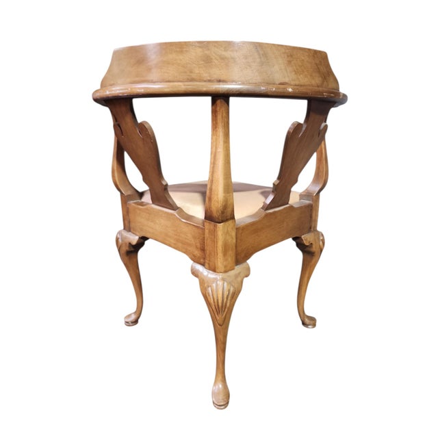 Vintage Statesville Chair Company mahogany corner chair in Queen Anne style, excellent condition, all original. Measures...
