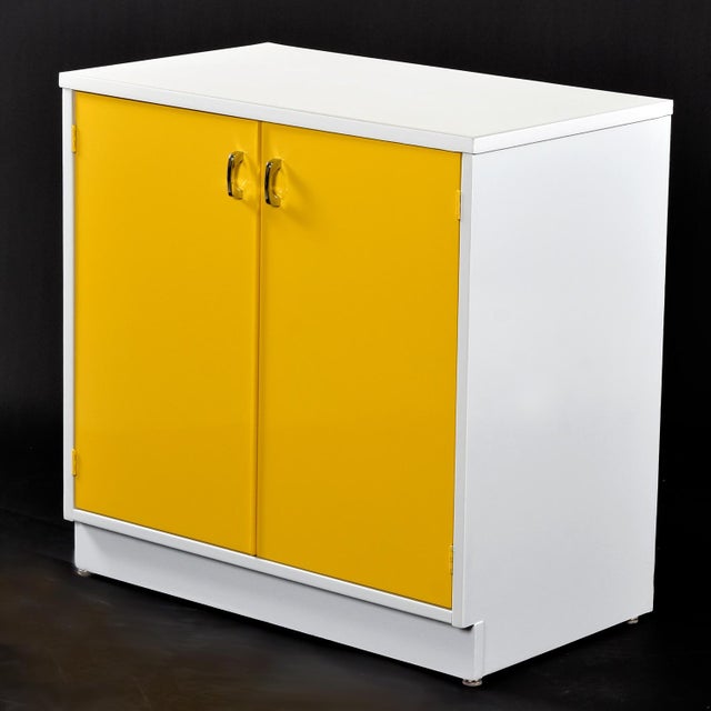 Restored 1970s Yellow and White Broyhill Chapter One Record Media Cabinet For Sale - Image 9 of 14
