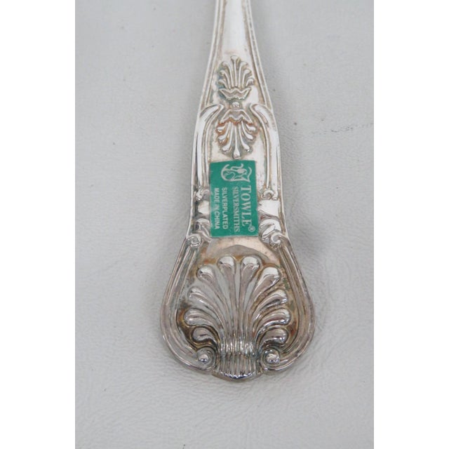 Silver Mid 20th Century Towle Silversmiths Silverplated Large Serving Spoon Scrollwork Shell Motif For Sale - Image 8 of 8