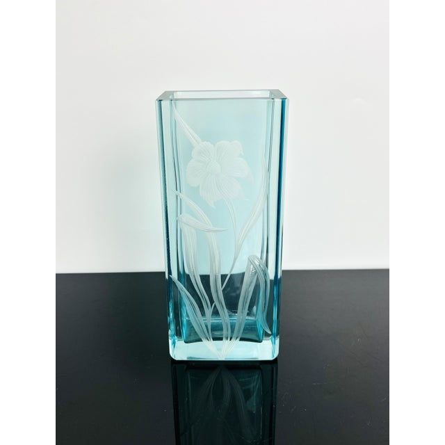 Blue 20th Century Art Glass Vase with Hand-Engraved Floral Décor by Moser, Czechoslovakia, 1960s For Sale - Image 8 of 12