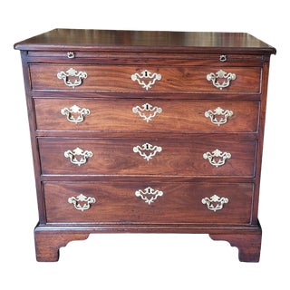 Small Georgian Chest of Drawers, 1760 For Sale
