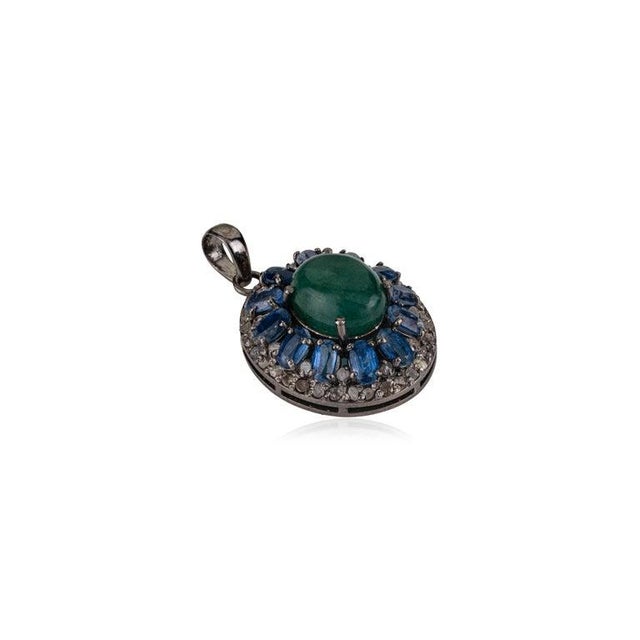 Art Deco Modern-Style Emerald and Kyanitre Oval Statement Pendant for Women For Sale - Image 3 of 11