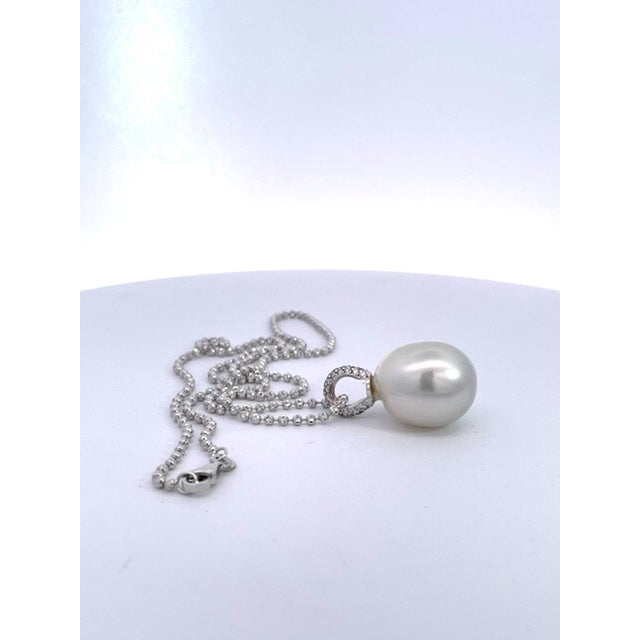 South Sea Pearl & Diamond Pendant Necklace in 18k White Gold, Gia For Sale In Los Angeles - Image 6 of 6