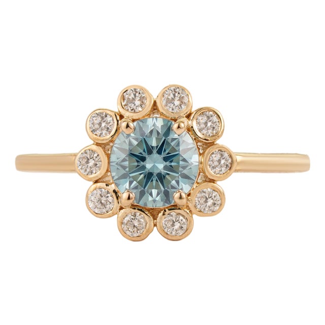 14k Yellow Gold Aquamarine & Diamond Vintage Sunburst Halo Ring Size 4 For Sale
