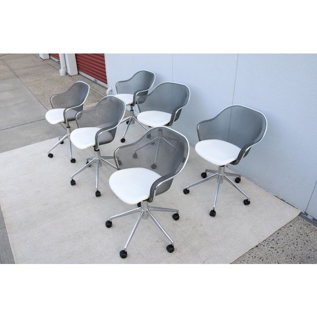 Italian Modern Antonio Citterio for B&b Italia Iuta White Swivel Desk Task Chair For Sale In New York - Image 6 of 18