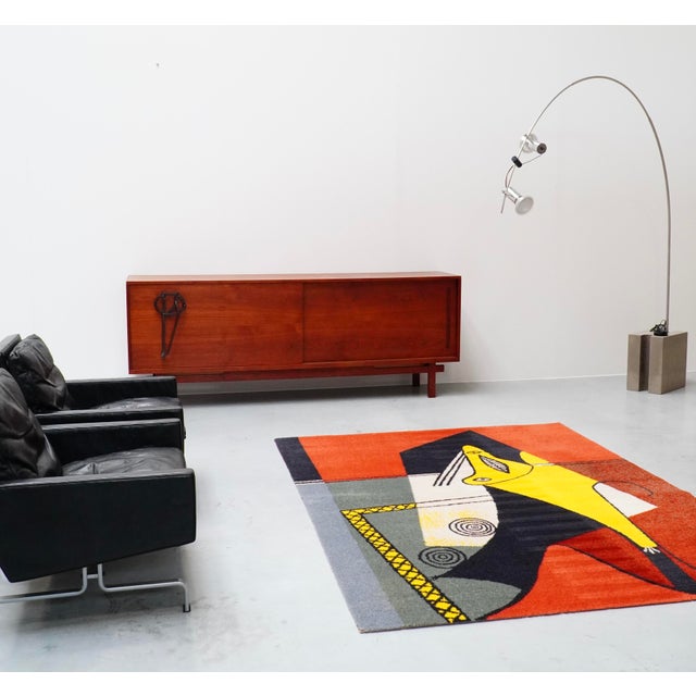 This pure wool rug is based on La Figura (1927) by Pablo Picasso. It was produced in 1995 by Desso, the renowned Dutch...