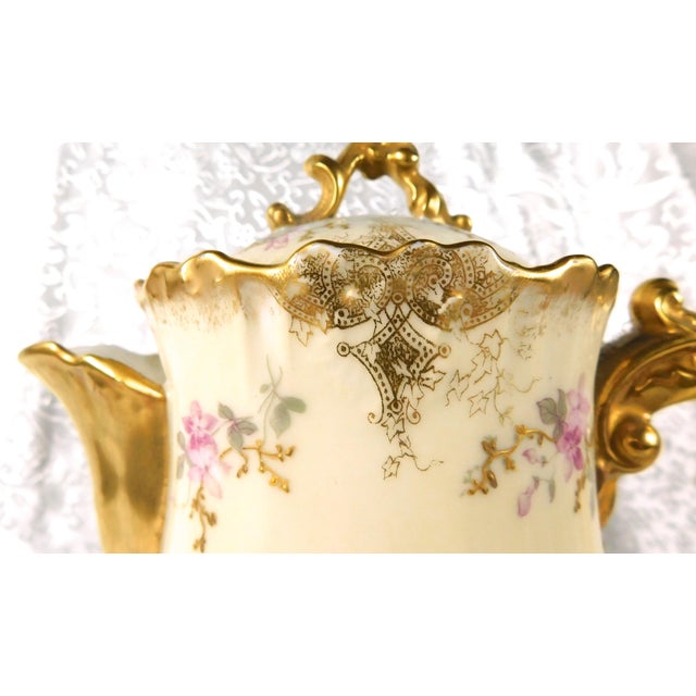 Ceramic Late 18th Century Traditional Lewis Straus and Sons Limoges Cream and Blue Chocolate Pot For Sale - Image 7 of 13